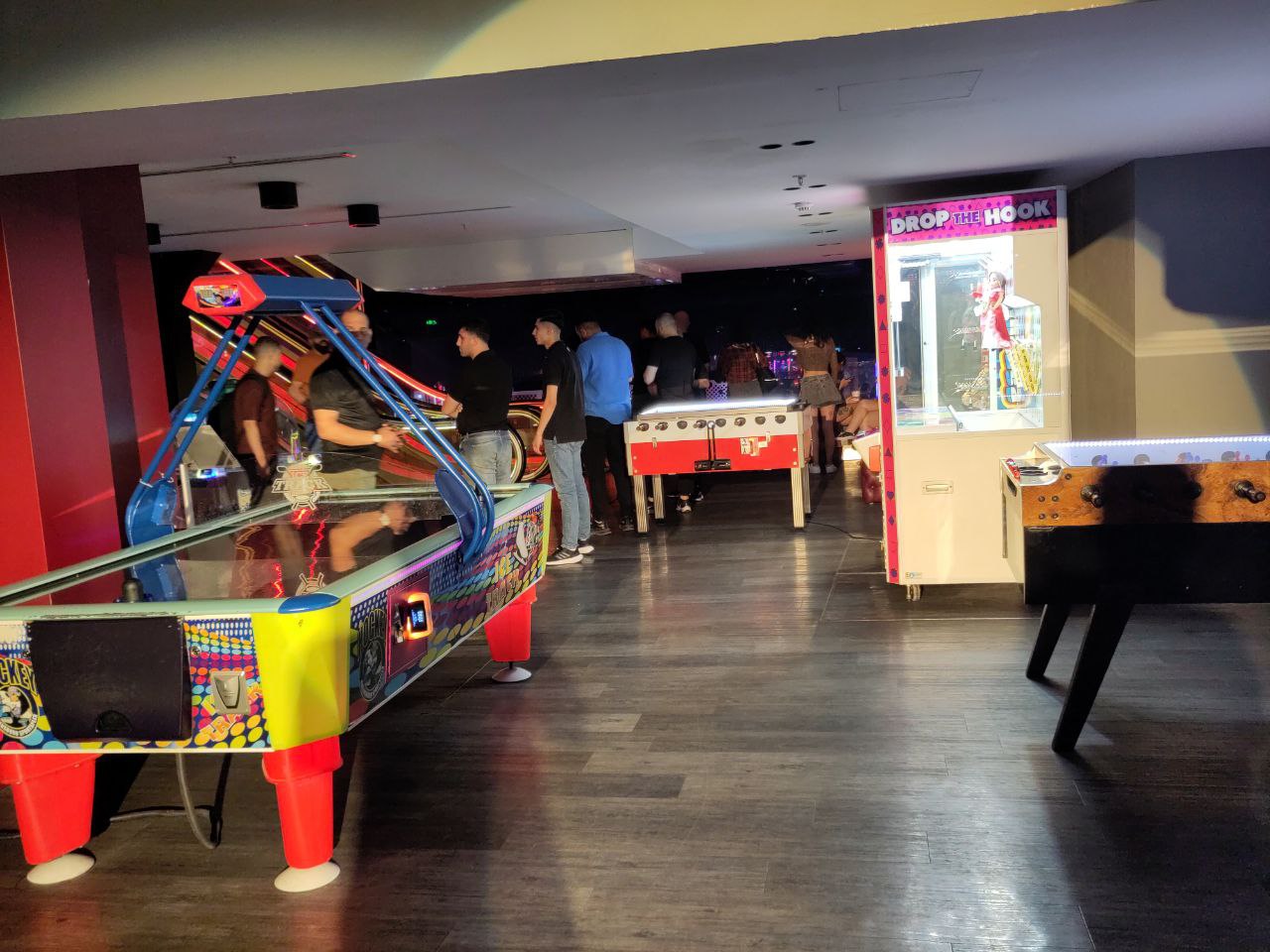 Party on the bumper car area in the Fitas Pasaji